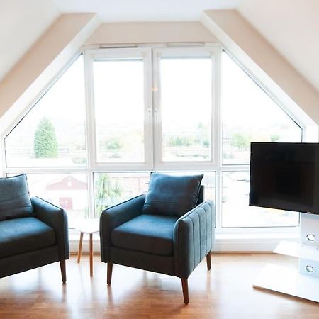 *New* 2-Bed Modern Apartment Burton-upon-Trent ภายนอก รูปภาพ